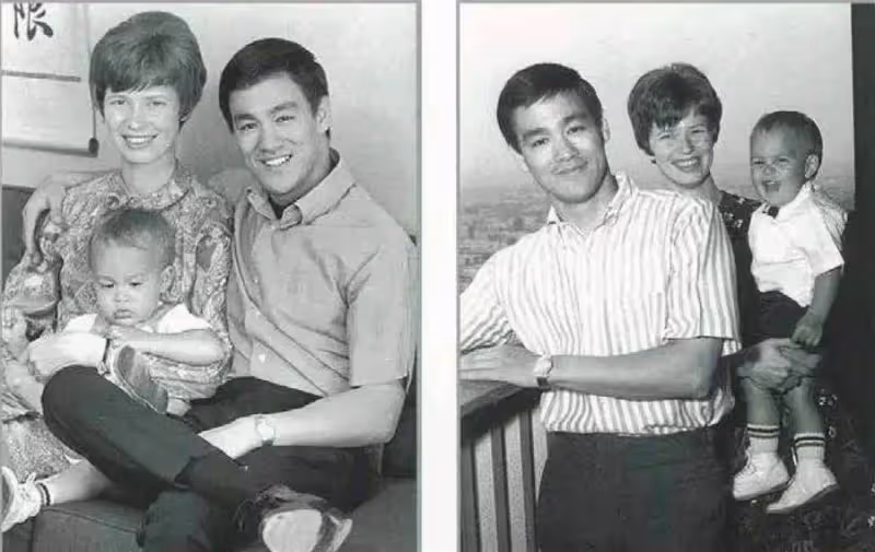 李小龍77歲遺孀罕見露面!歷經情感波折,如今被三婚老公摟肩笑容甜,兒孫滿堂好幸福