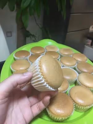 柔風紙杯蛋糕（不開裂不回縮的小蛋糕）