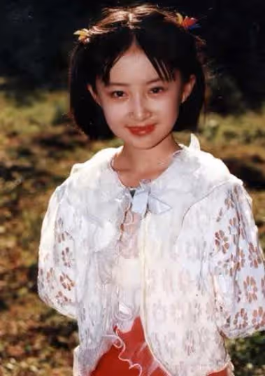 出生5個月被父拋棄！10歲母親病逝「被姨媽養大」爆紅後父親認親「人生第1次感受」讓她改變