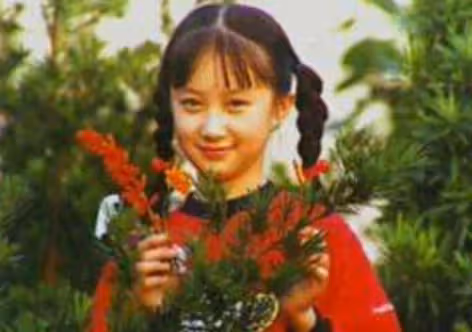 出生5個月被父拋棄！10歲母親病逝「被姨媽養大」爆紅後父親認親「人生第1次感受」讓她改變
