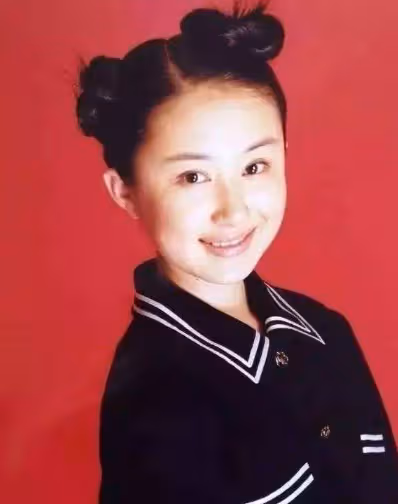 出生5個月被父拋棄！10歲母親病逝「被姨媽養大」爆紅後父親認親「人生第1次感受」讓她改變