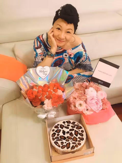 重出江湖,70多歲比莉罹癌崩潰花5年成功康復,化療過程艱辛醫曝她很幸運全身而退