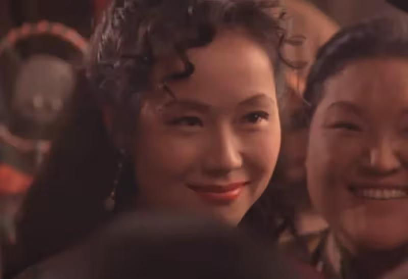 「新凍齡女神」60歲的葉童,61歲的葉倩文,她們滿頭白髮,足以讓溫碧霞羞愧不已,網友:高清鏡頭下都「露餡」了