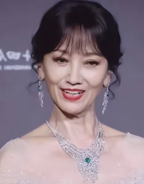 曾經明艷動人，現今老成大媽！這些古裝女神，一個比一個可惜