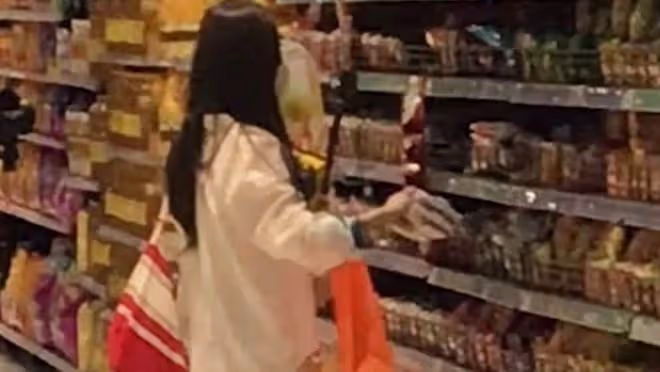 職場刁難薄待友人還是節目拍攝正常工作?頂流女星再陷爭議,是品行問題還是媒體偏見?