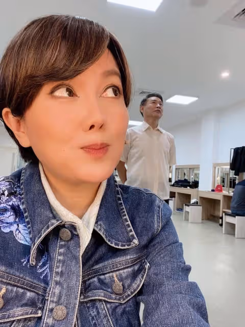 她戶頭只剩5百!苗可麗買滷味「被老闆偷塞2千元」記恩情20年 想報恩找人「驚見1張紙條」再度落淚