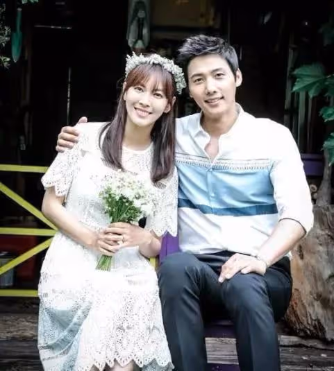 李尚禹:與金素妍迅速閃婚,曾捐款1億韓元,結婚5年無兒無女