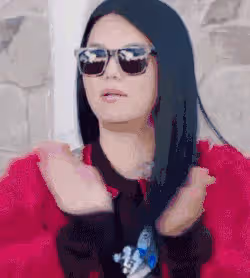 中國明星拒絕跪拜禮有多拼?有人趴地,有人半蹲,還有人直接站著