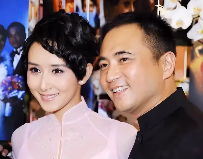 金馬皇宮酒店，一場價值5000萬婚禮，上千的馬來西亞政商界名流參加，她的丈夫讓你知道什麼是真正的豪門