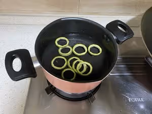 10個月寶寶輔食:小瓜蛋圈