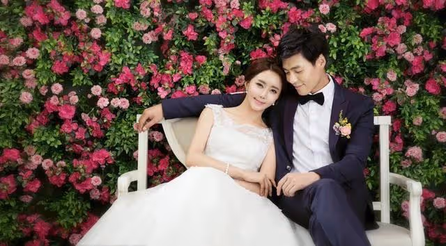 兒媳陪嫁一套房,新婚夜被婆家15口趕去酒店:我家人多,再陪一套