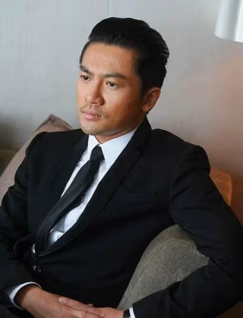 五阿哥蘇有朋豪宅曝光,內景堪比宮殿,網友:不愧是大導演,比閨蜜林心如還霸氣