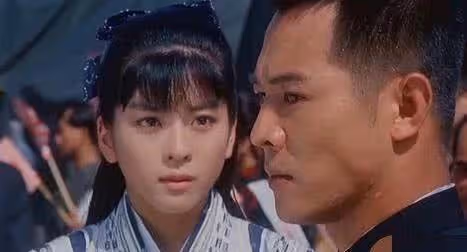 李連杰「耽誤一生」的日本紅顏, 風情萬種美過利智,今依舊單身