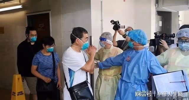 演唱會總監回應紅館事故後，重傷者父親探望兒子，抱拳示意媒體