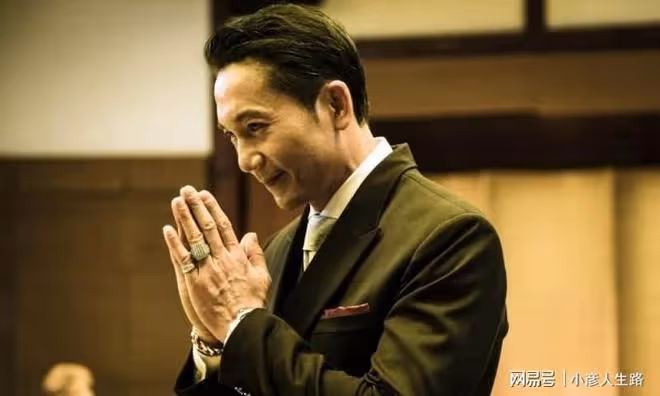 竹聯幫戰堂創始人之一,白鳥呂代豪,後期專攻學術