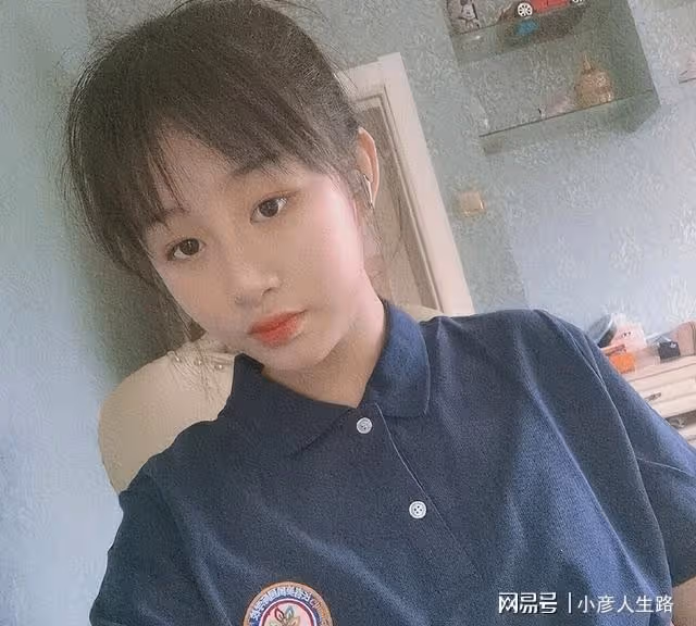 13歲吳熙兒飛廣州與爸爸團圓,眉宇間神似吳啟華,身高遺傳石洋子