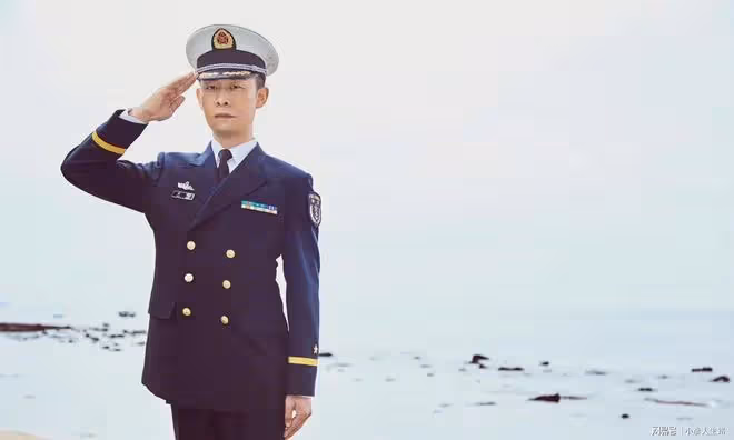 演員張譯建軍節發文:如有戰,召必回