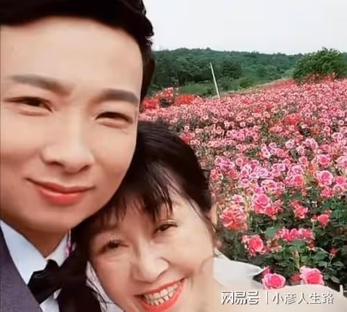 余秀華成名後花錢離婚，二婚被楊儲策打？魷魚才子求愛引爭議