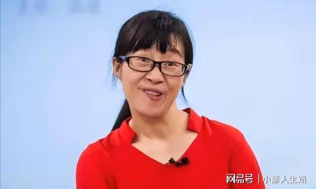 余秀華成名後花錢離婚，二婚被楊儲策打？魷魚才子求愛引爭議