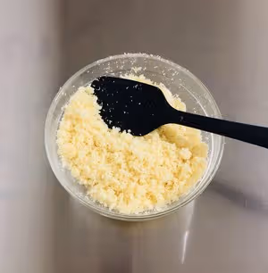 黑糖椰蓉蔓越莓月餅（椰香濃郁）