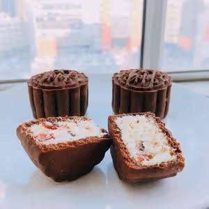 黑糖椰蓉蔓越莓月餅（椰香濃郁）