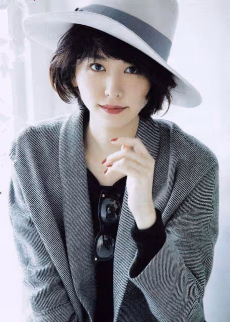 天海祐希、米倉涼子……誰是你心目中最適合穿西裝的日本女演員?