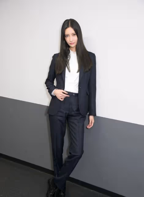 天海祐希、米倉涼子……誰是你心目中最適合穿西裝的日本女演員?