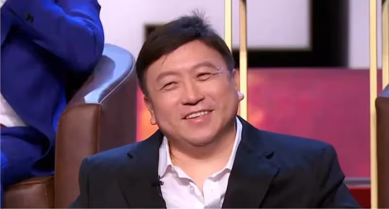 謝賢黃日華為其扶靈,洪金寶都要禮讓三分,王晶父親到底有多牛?