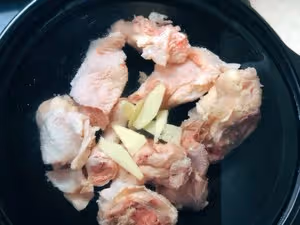 蘿蔔燉雞湯