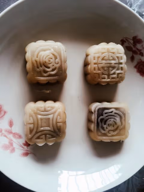 沒有粘米粉的冰皮月餅