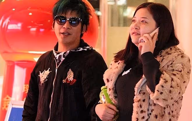 最深情的8位男星,有人呵護不孕的老婆一生,有人終身不娶