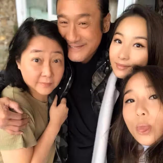 最深情的8位男星,有人呵護不孕的老婆一生,有人終身不娶