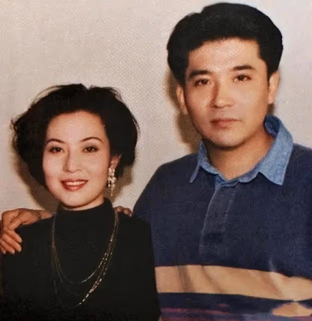 最深情的8位男星,有人呵護不孕的老婆一生,有人終身不娶