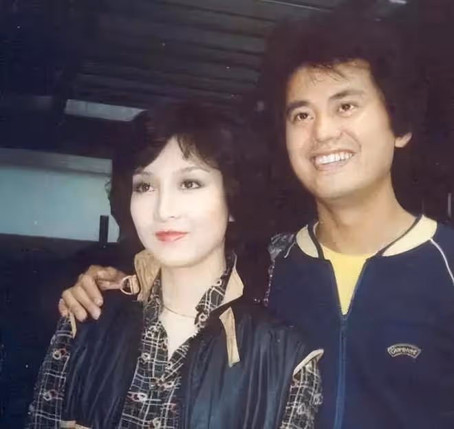 最深情的8位男星,有人呵護不孕的老婆一生,有人終身不娶
