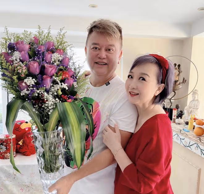 最深情的8位男星,有人呵護不孕的老婆一生,有人終身不娶