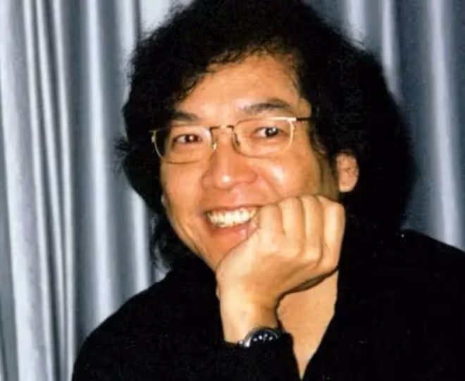 69歲導演心臟病去世,洪金寶鍾楚紅現身靈堂悼念,成龍黎明送花圈