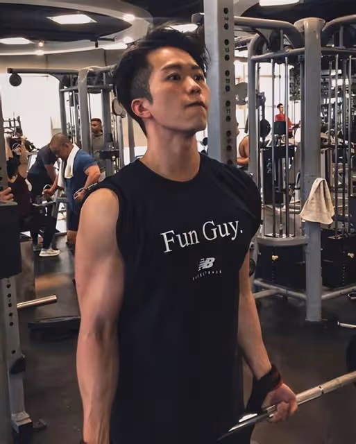 擔正做主持!TVB小生不介意與緋聞女友合作,二人多次傳出地下情