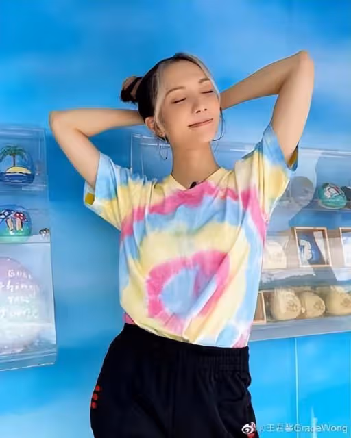 厲害!TVB前女星被曝將搭檔甄子丹拍電影,離巢轉戰內地人氣急升