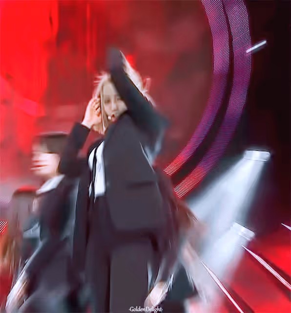 她終於回來了!