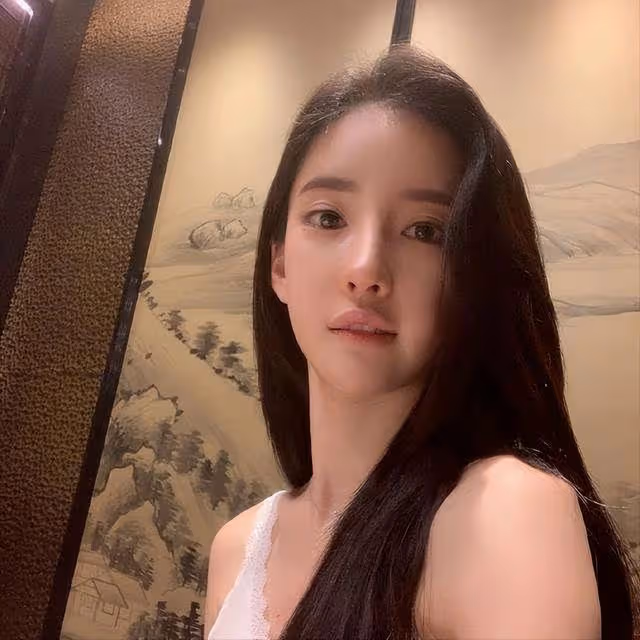 騙來10億整成塑料美人!公開搶閨蜜老公,花蛇潘南奎什麼來頭?