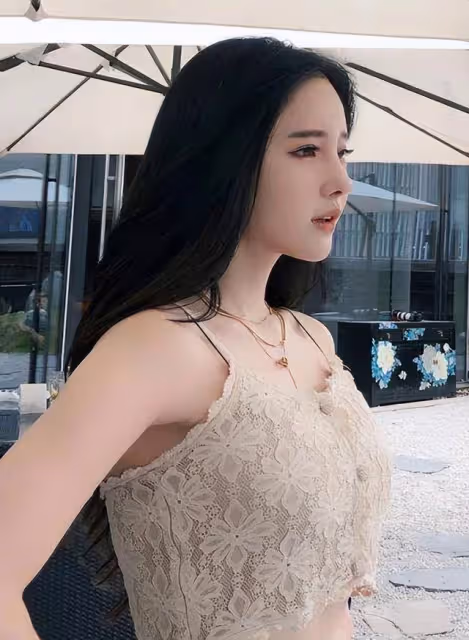 騙來10億整成塑料美人!公開搶閨蜜老公,花蛇潘南奎什麼來頭?