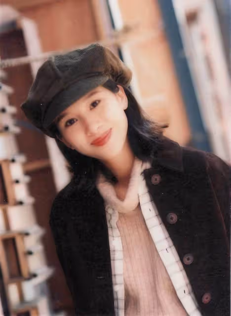 「亞視公主」文頌嫻:出道27年不紅,36歲嫁圈外人大齡生女,淡出圈內再度回歸:心態依舊年輕