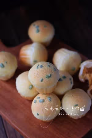 一口一個‼️會拉絲的🔥香蔥墨西哥肉鬆mini麵包