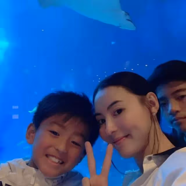 張柏芝為大兒子慶生 15歲Lucas模樣大變