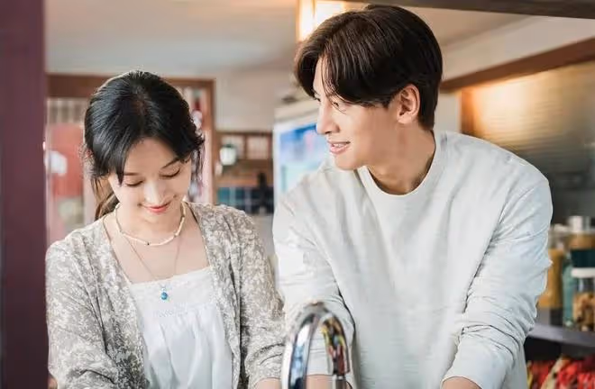 婆婆向兒子訴苦你媳婦讓我吃剩飯剩菜,愚孝男:太過分了,離婚