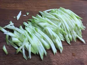簡單營養的絲瓜雞蛋麵條