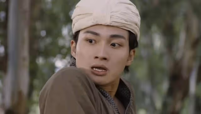 失望!TVB小生新劇角色被指刻意模仿周星馳,全裸露股演出成亮點