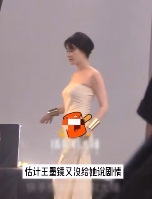 52歲王菲與王家衛18年後再合作!穿緊身裙身材豐腴,片場滿臉痛苦