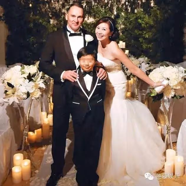嫁了3次!49歲「帶著孩子」嫁初戀 從港姐冠軍「到六福珠寶創始人」:她的人生越勇敢越幸運!