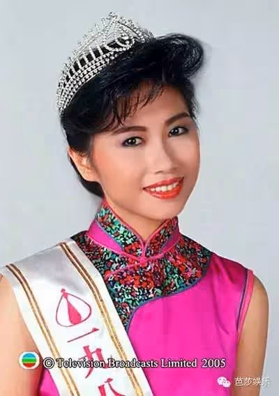 嫁了3次!49歲「帶著孩子」嫁初戀 從港姐冠軍「到六福珠寶創始人」:她的人生越勇敢越幸運!